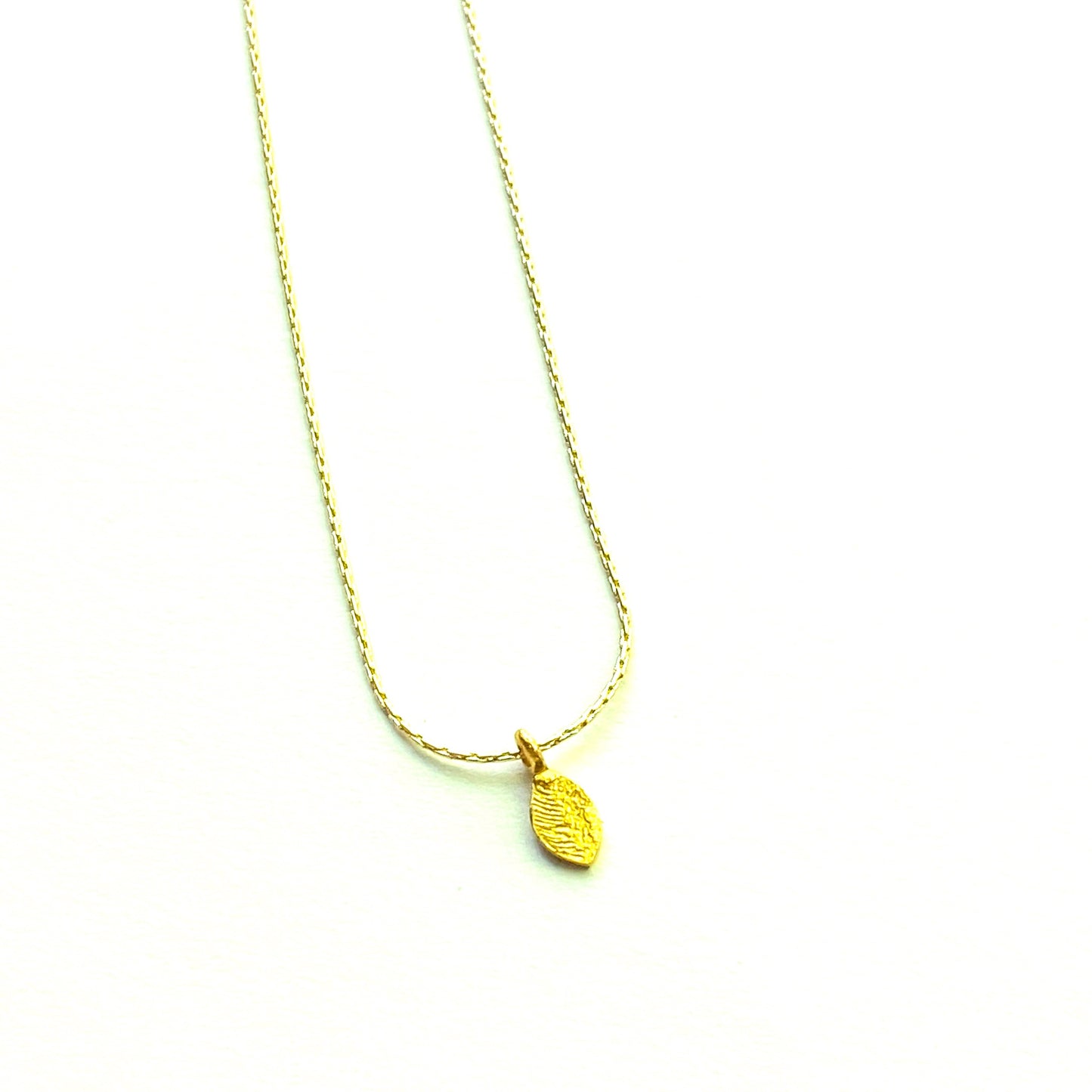 Littles Gold String Leaf
