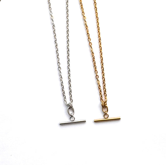 Erie Bar Necklace