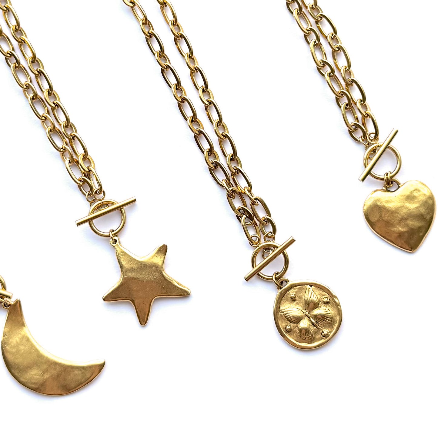 Essie Gold Toggle Star Necklace