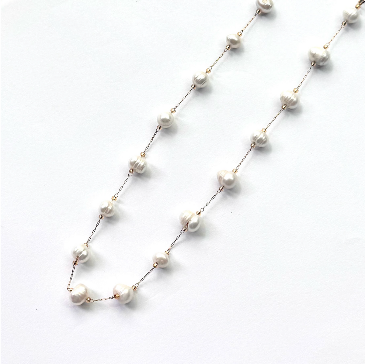 Continuous Pearl Collar Necklace
